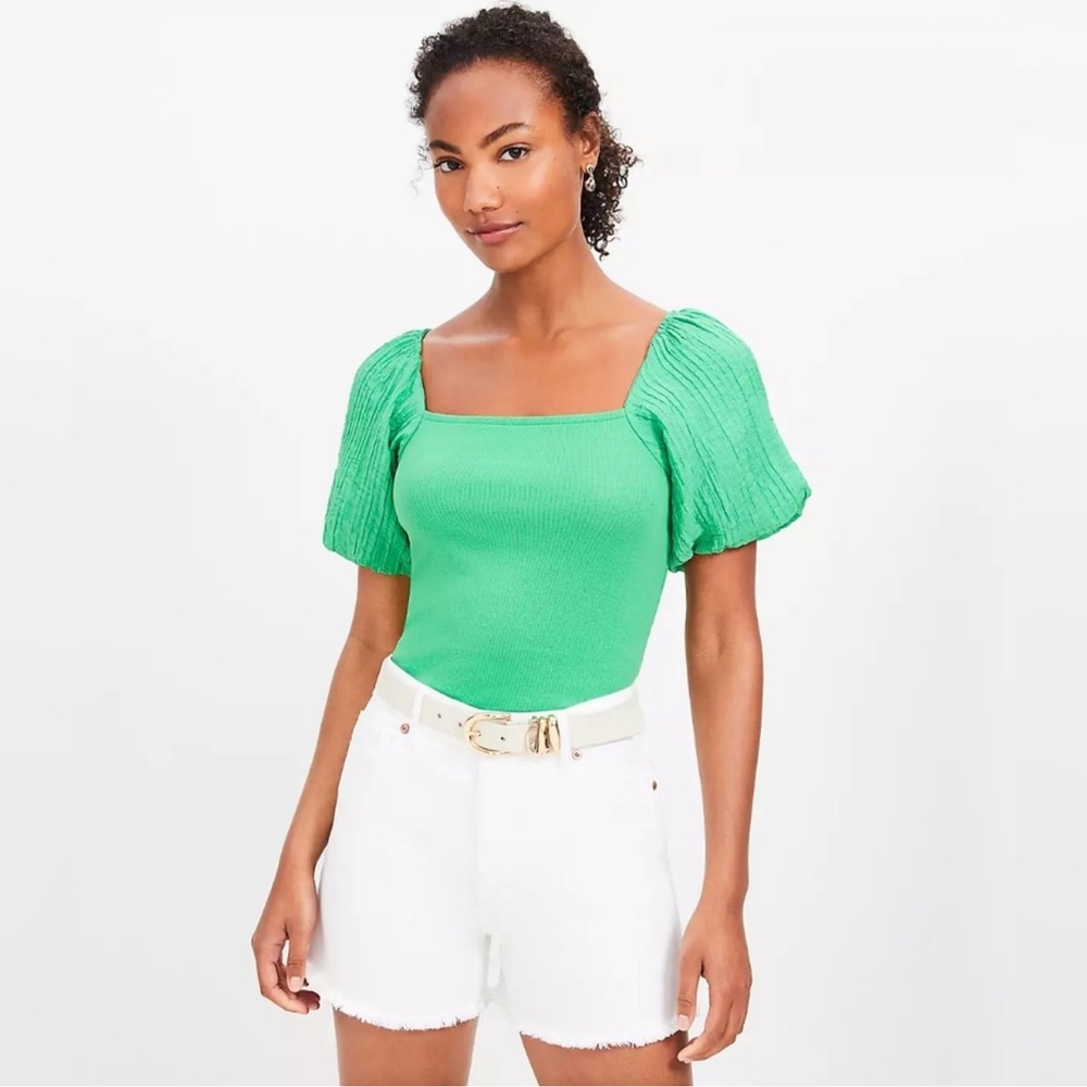 Loft green puff sleeve top size medium
